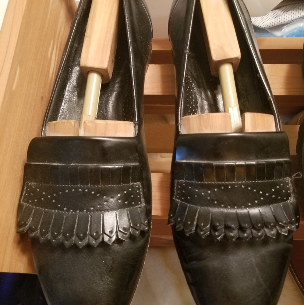 Men's Black Wingtip- Johnston and Murphy - Suze 12